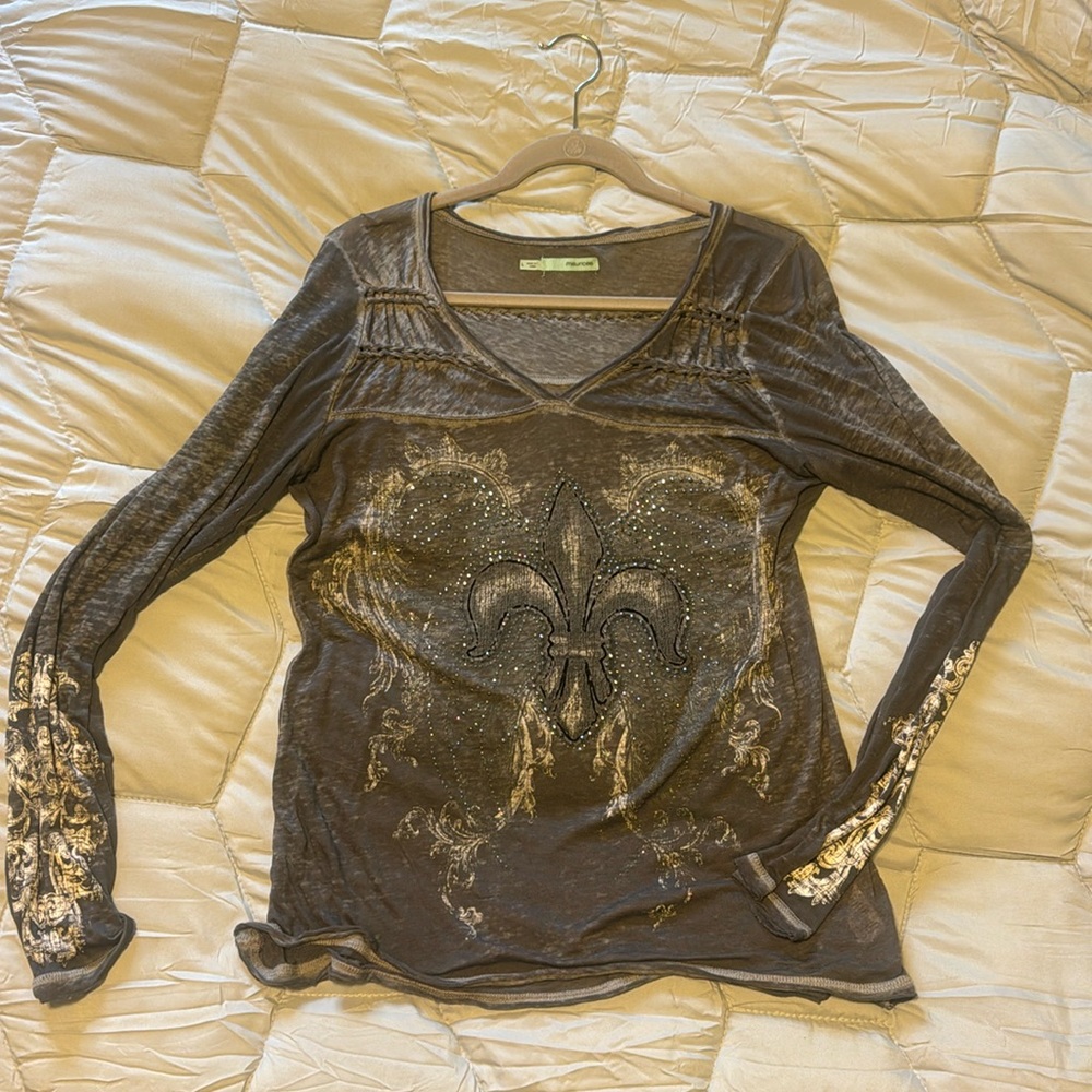 Ladies top, size large. Dark gray